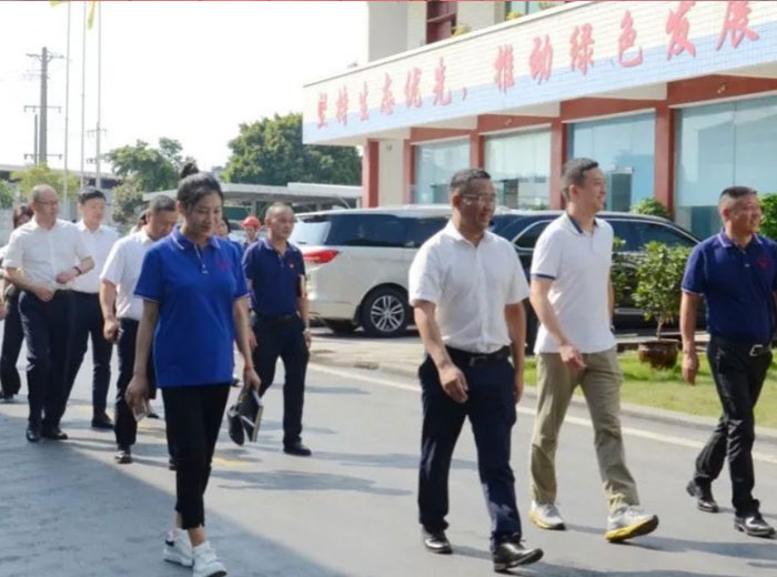 战略联合 再攀阶梯｜郎酒股份走进MK官网集团